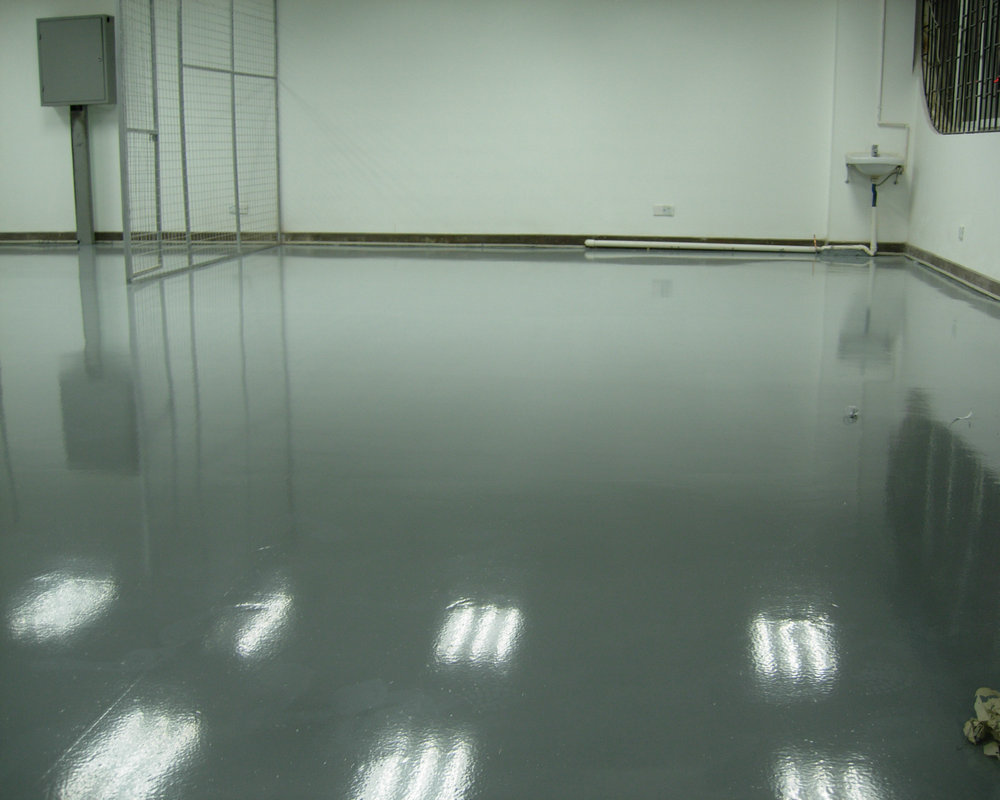 環(huán)氧樹(shù)脂地坪漆施工中出現(xiàn)基層裂縫原因和修復(fù)辦法？